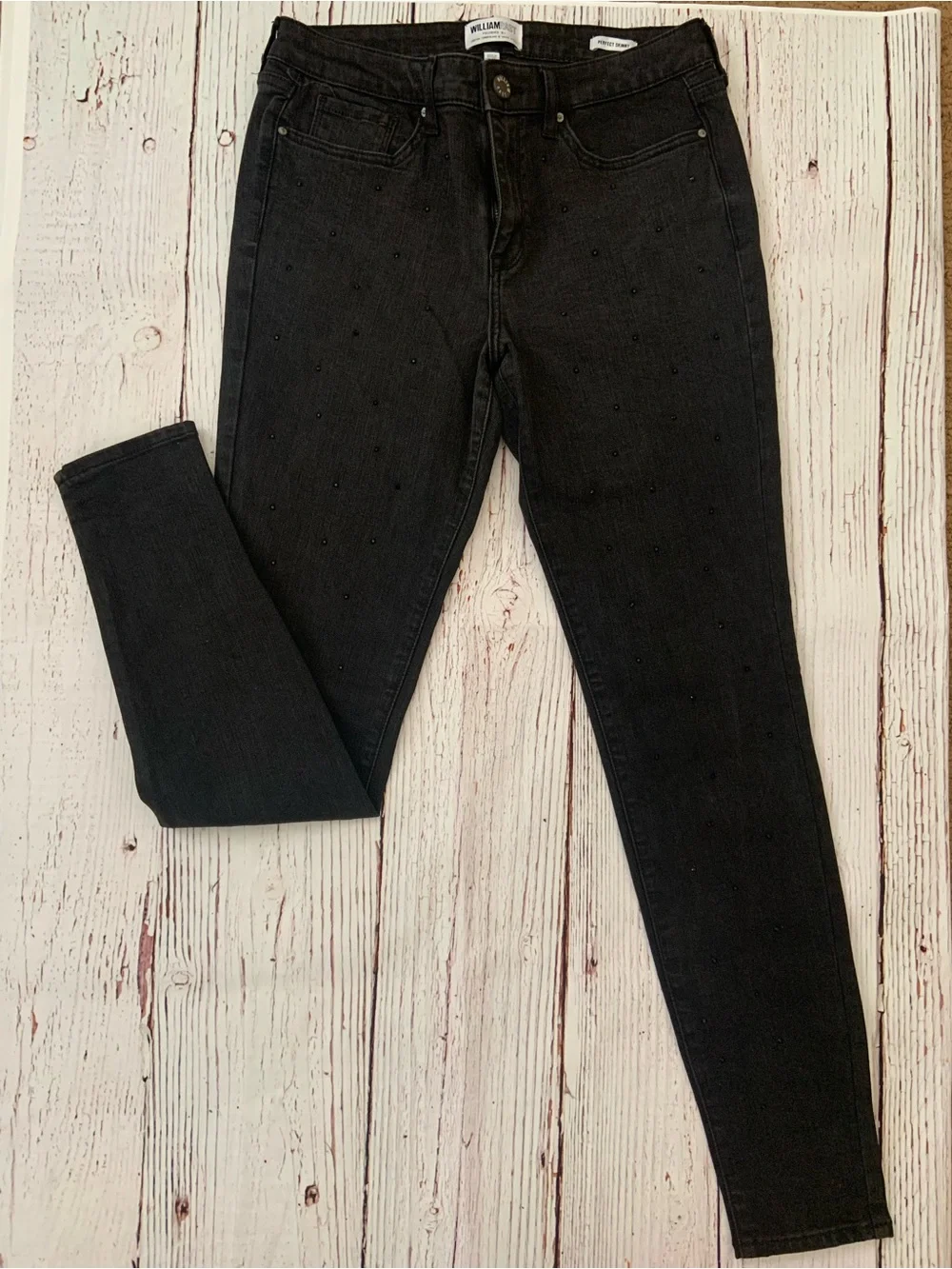 William Rast Black Perfect Skinny Jeans with Subtle Stud Detailing Size 28